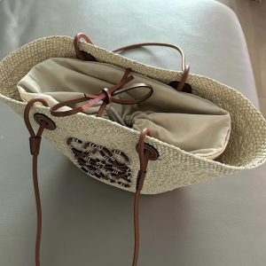 Organizer-do-koszyka-Loewe-Anagram-BAsket-Bag-Simple-Pattern-Poland.jpg