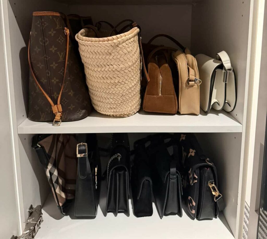 Jak właściwie przechowywać torebki luksusowe, jak układać torebki w szafie, ochrona torebek luksusowych
